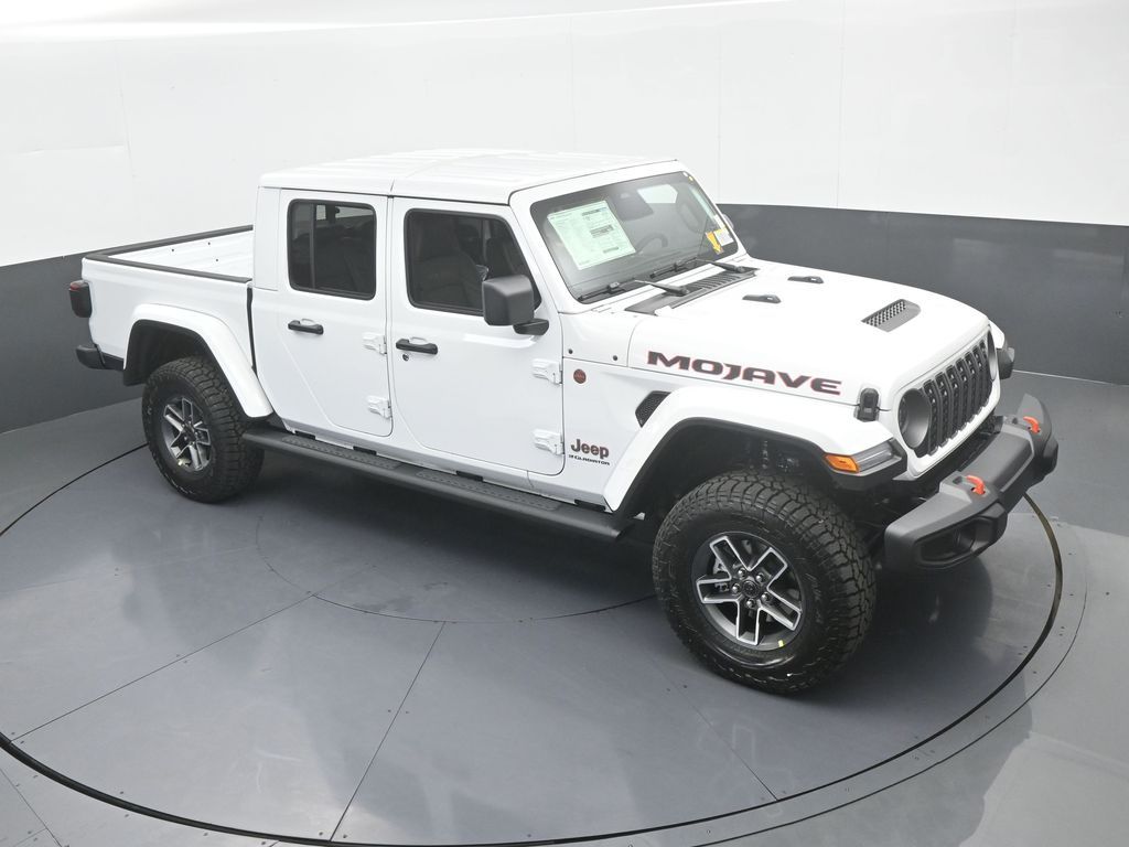 New 2026 bright white clearcoat Jeep Mojave image 50