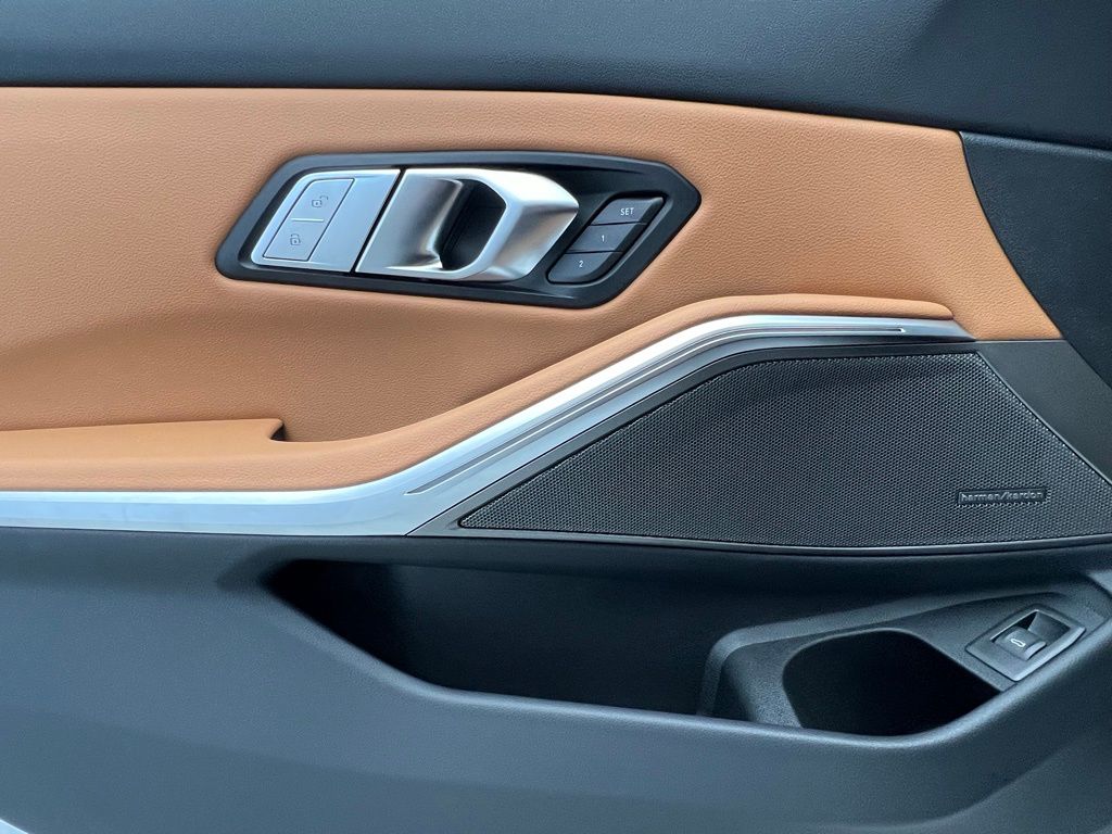 Thumbnail: 2026 BMW 3 Series - 21