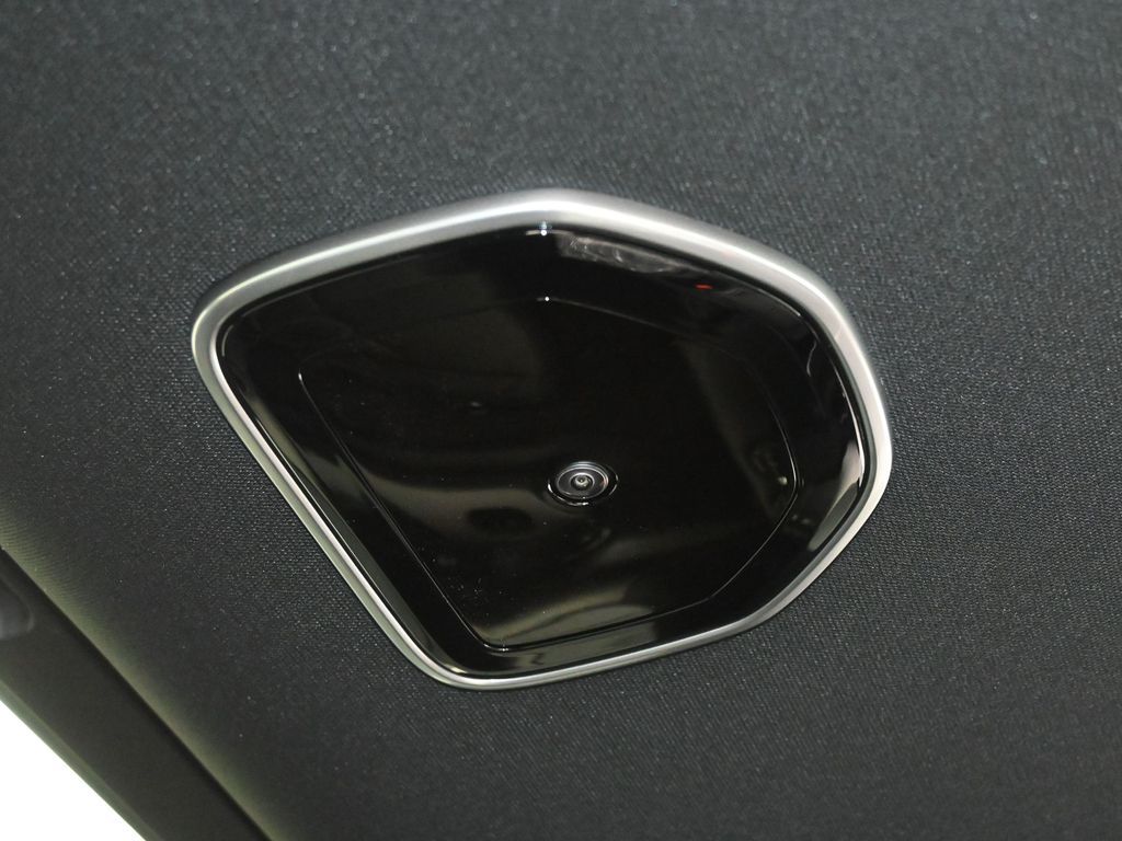 New 2026 Silver Zynith Jeep Summit Obsidian image 44