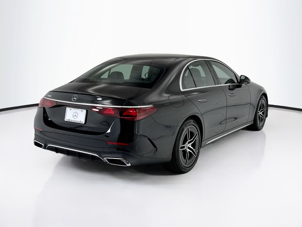 Thumbnail: 2026 Mercedes-Benz E-Class - 5