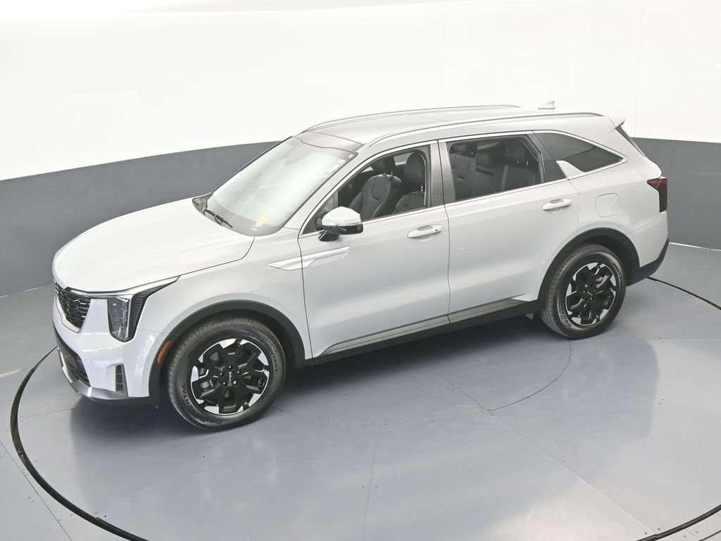 Used 2025 Wolf Gray Kia S image 52