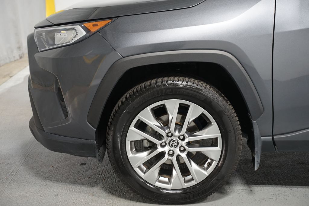 Thumbnail: 2021 Toyota RAV4 - 5