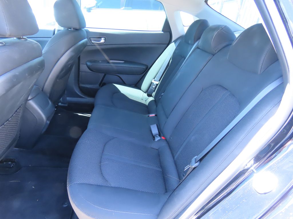 2020 Kia Optima LX 9