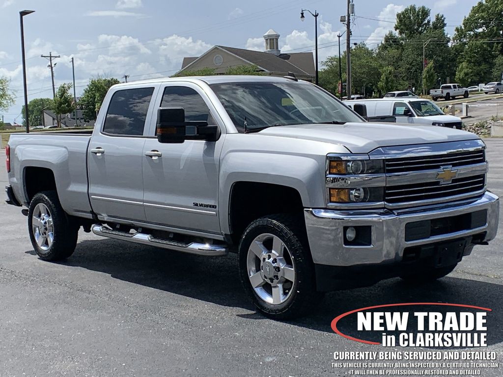 2017 Chevrolet Silverado 2500HD LT Crew Cab RWD