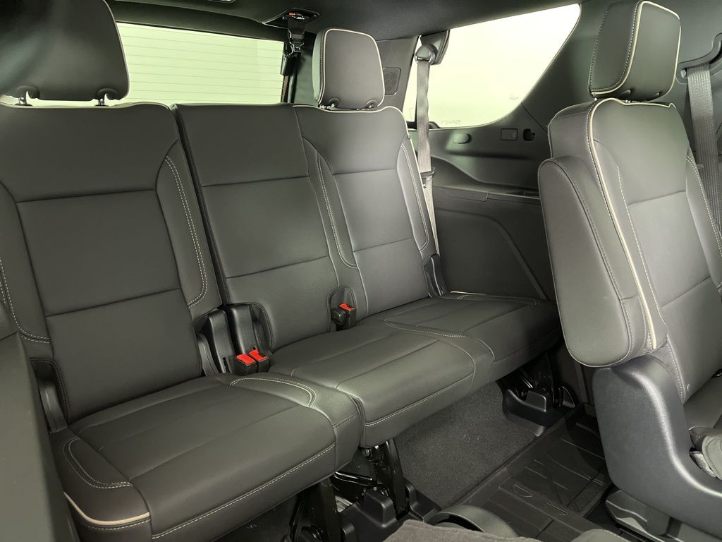 2025 Chevrolet Tahoe Premier 13