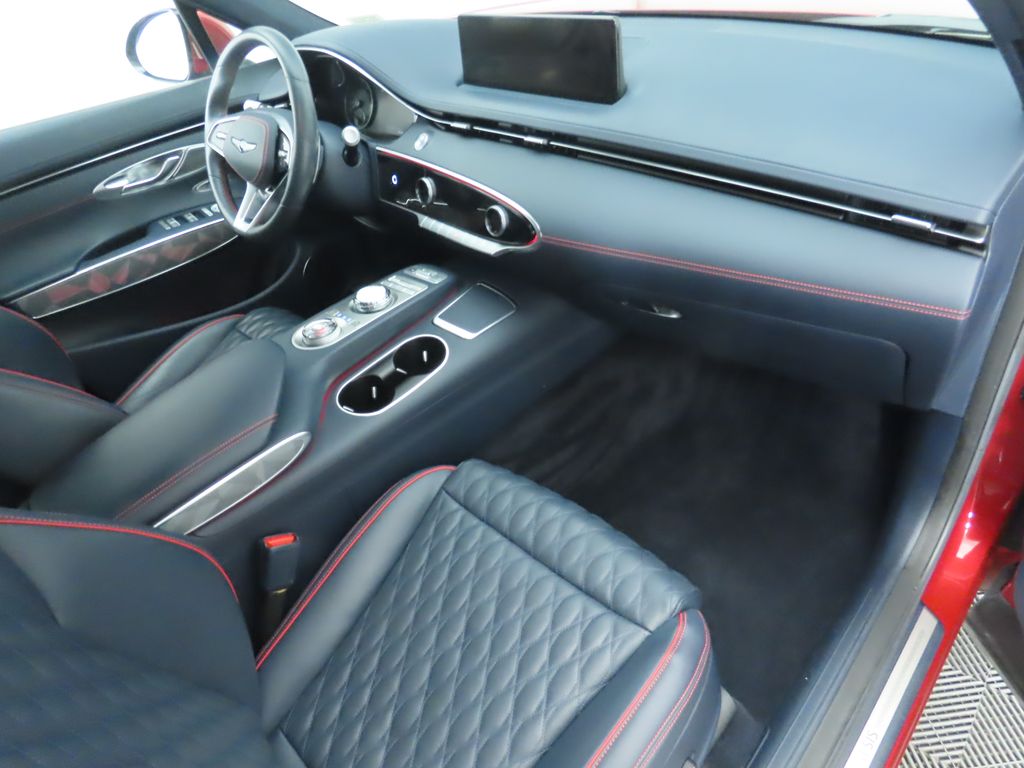 Thumbnail: 2022 Genesis GV70 - 18