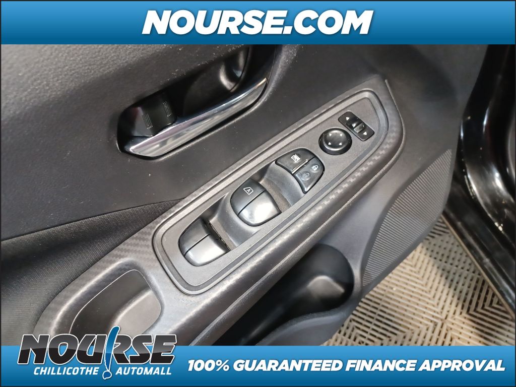 2021 Nissan Versa 1.6 SV photo