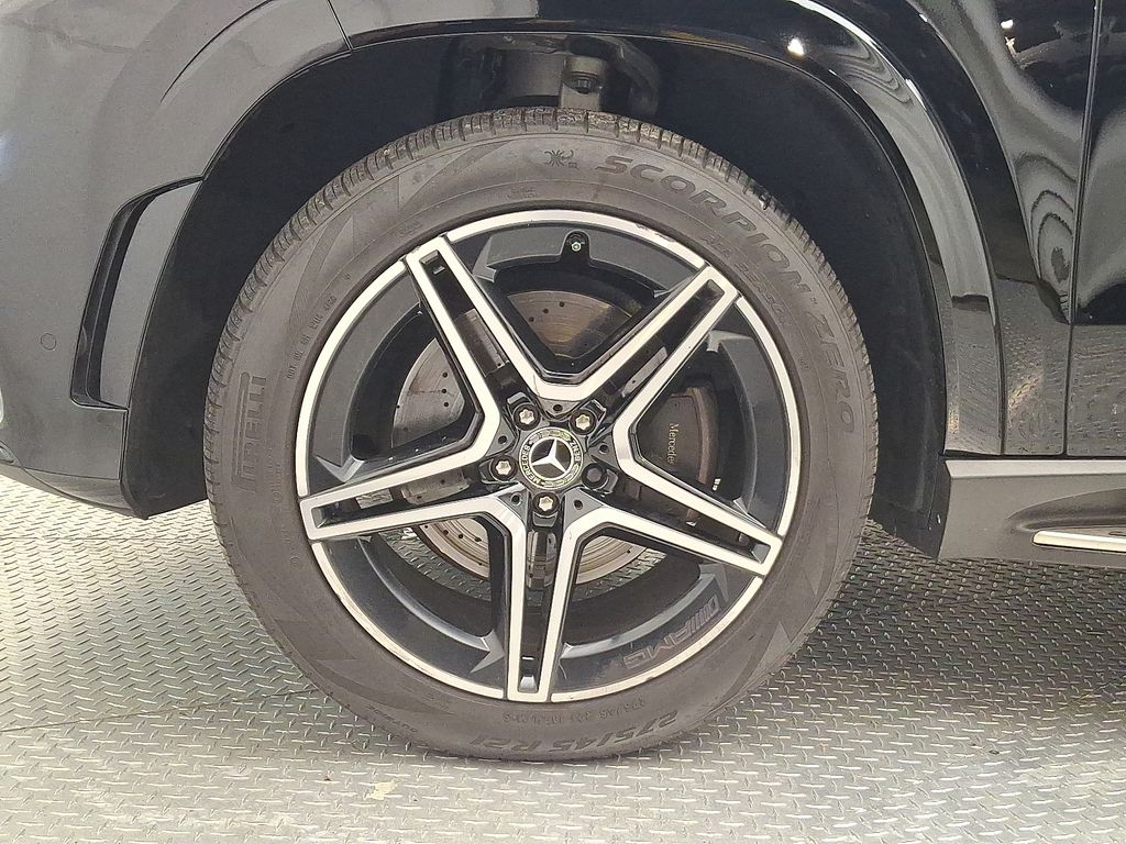 Thumbnail: 2023 Mercedes-Benz GLS - 8