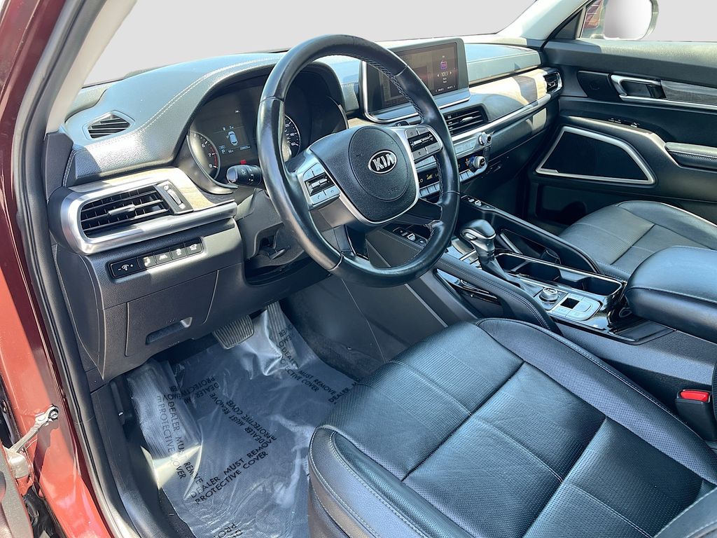 Used 2022 Purple Kia EX image 9