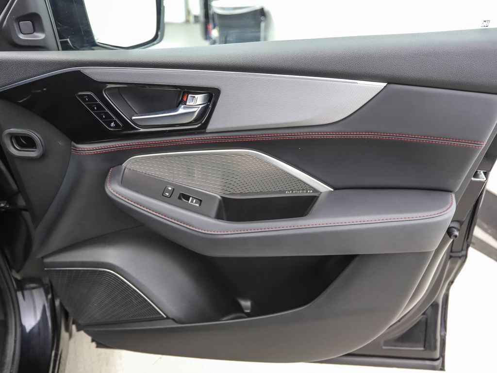2022 Acura MDX Base 27