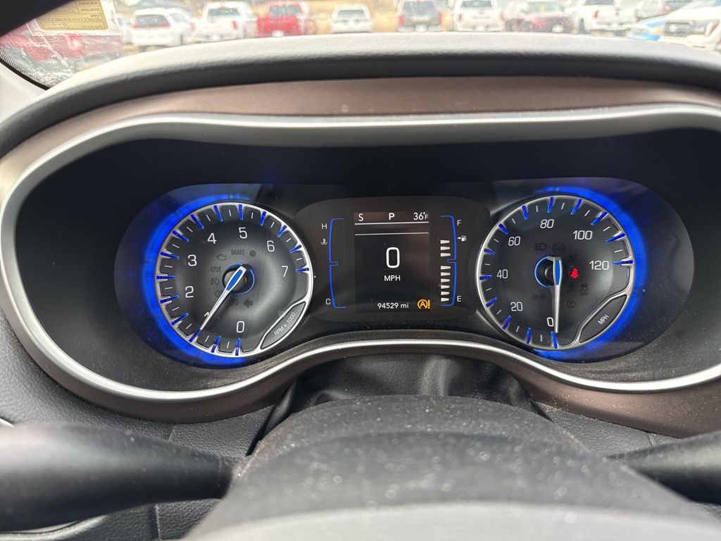 2021 Chrysler Voyager