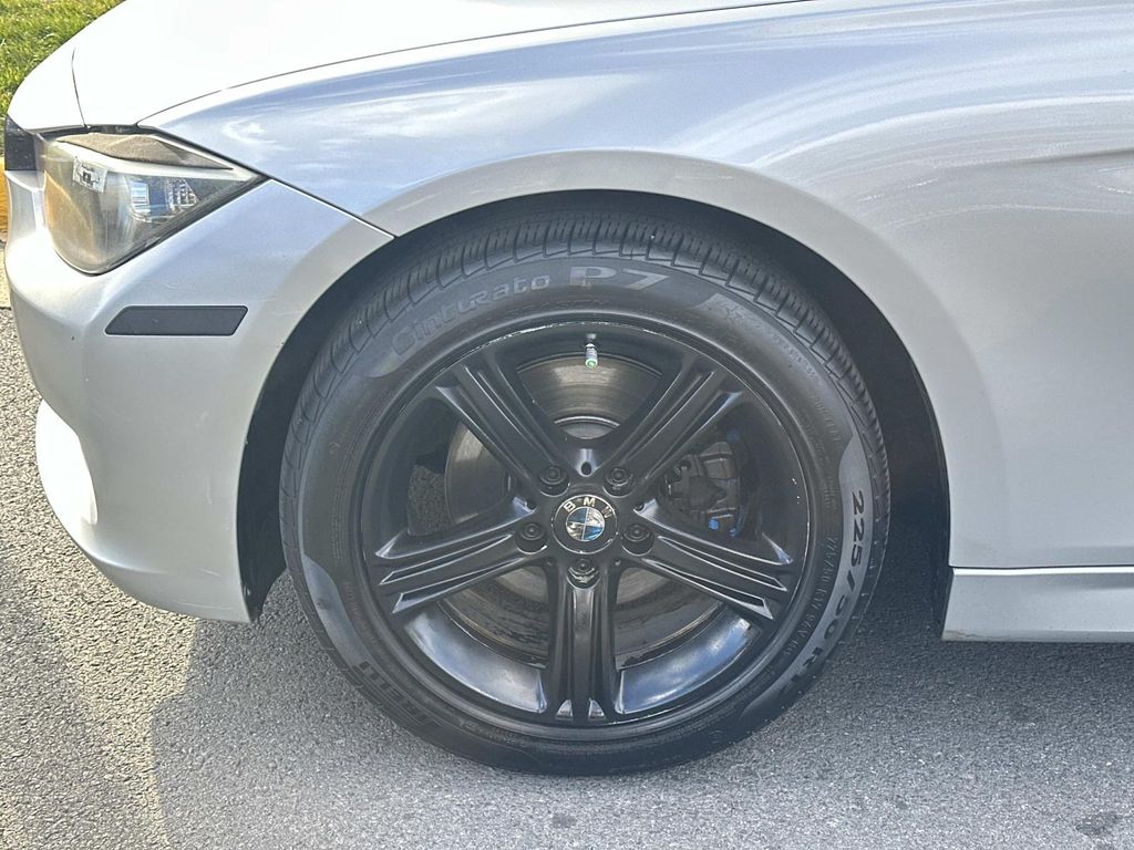 Thumbnail: 2015 BMW 3 Series - 14