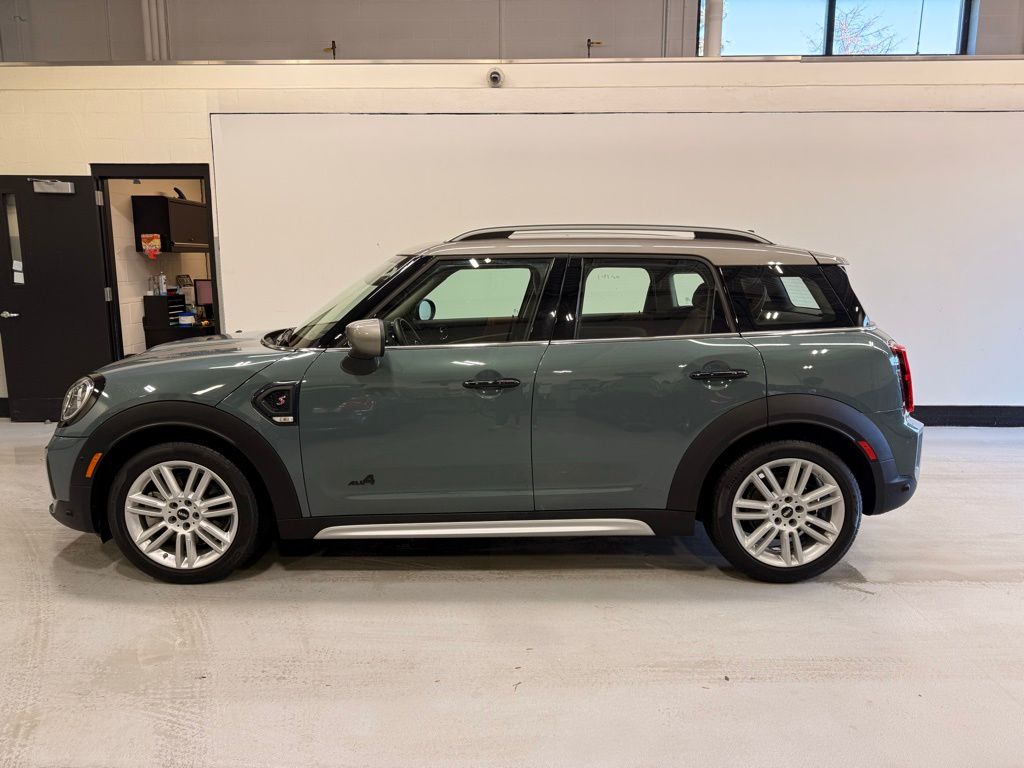 Thumbnail: 2024 MINI Cooper Countryman - 2