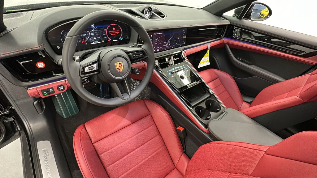 Thumbnail: 2025 Porsche Panamera - 4