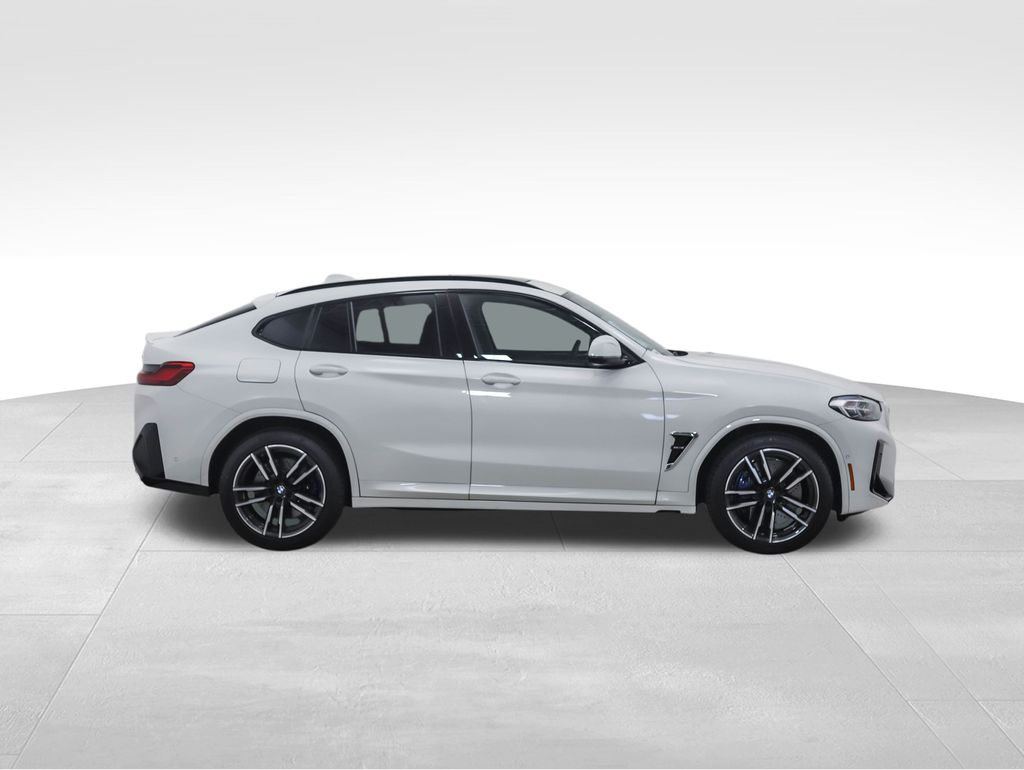 2025 BMW X4 M 6