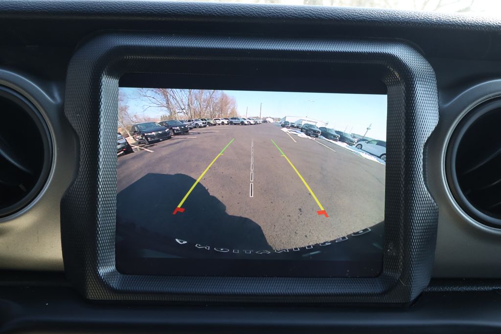 Thumbnail: 2023 Jeep Wrangler - 16