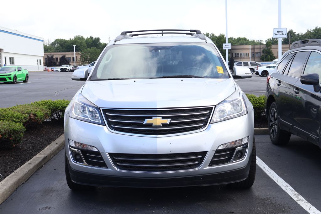 Thumbnail: 2015 Chevrolet Traverse - 2
