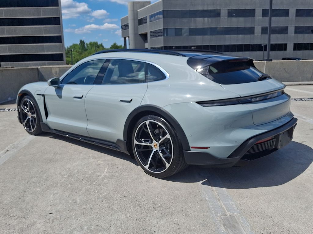 Thumbnail: 2025 Porsche Taycan - 3