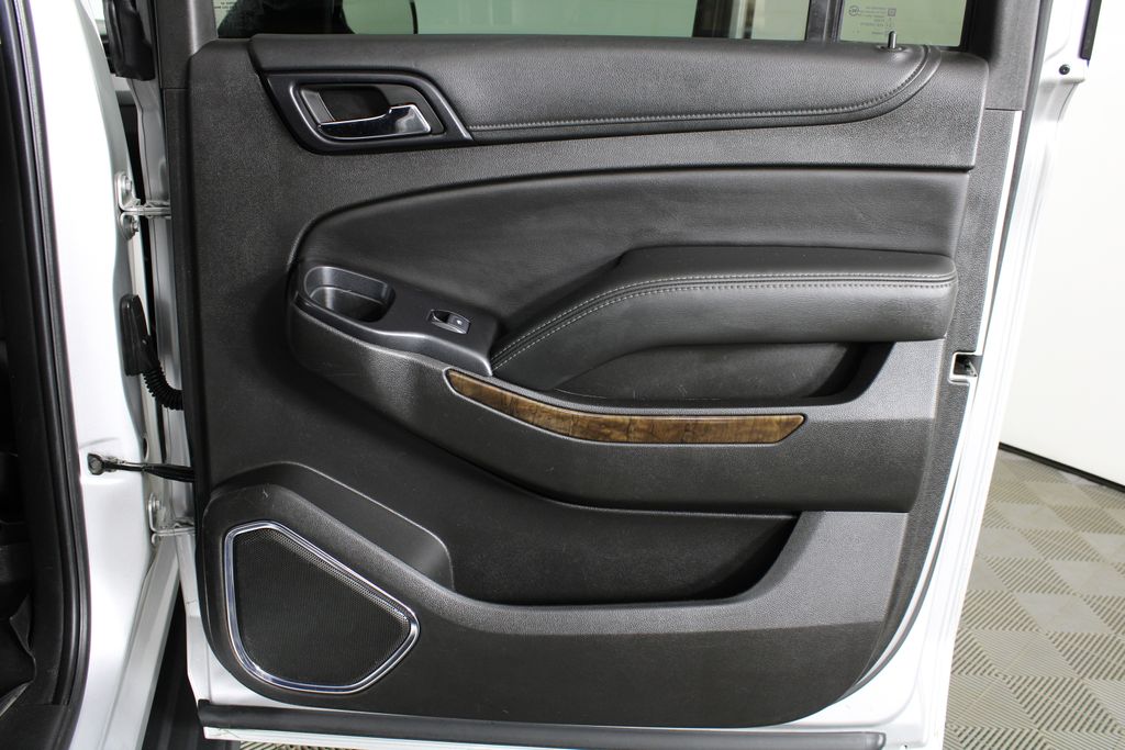Used 2018 Chevrolet Suburban for sale in 
