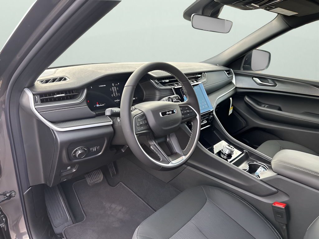 New Car 2025 Jeep Grand Cherokee  For Sale Under $40,000 In Austin, Texas