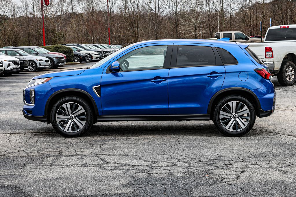 Used 2024 Blue Mitsubishi 2.0 SE image 7
