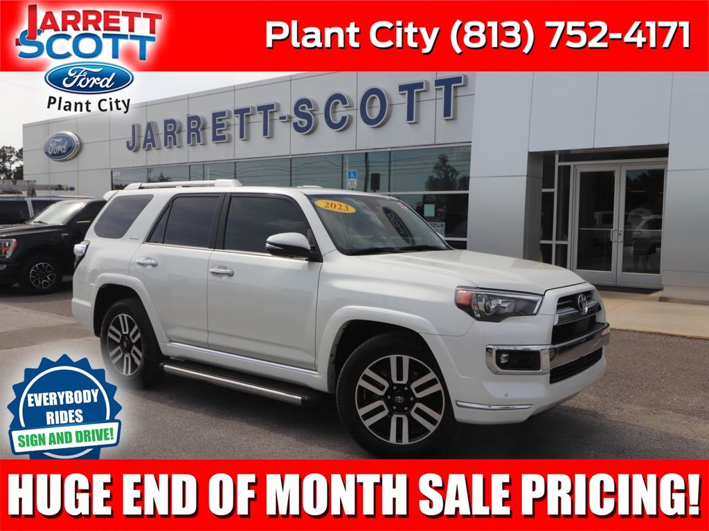 White (Blizzard Pearl) 2023 Toyota 4Runner SUV / Crossover 4X2 5-Speed Automatic