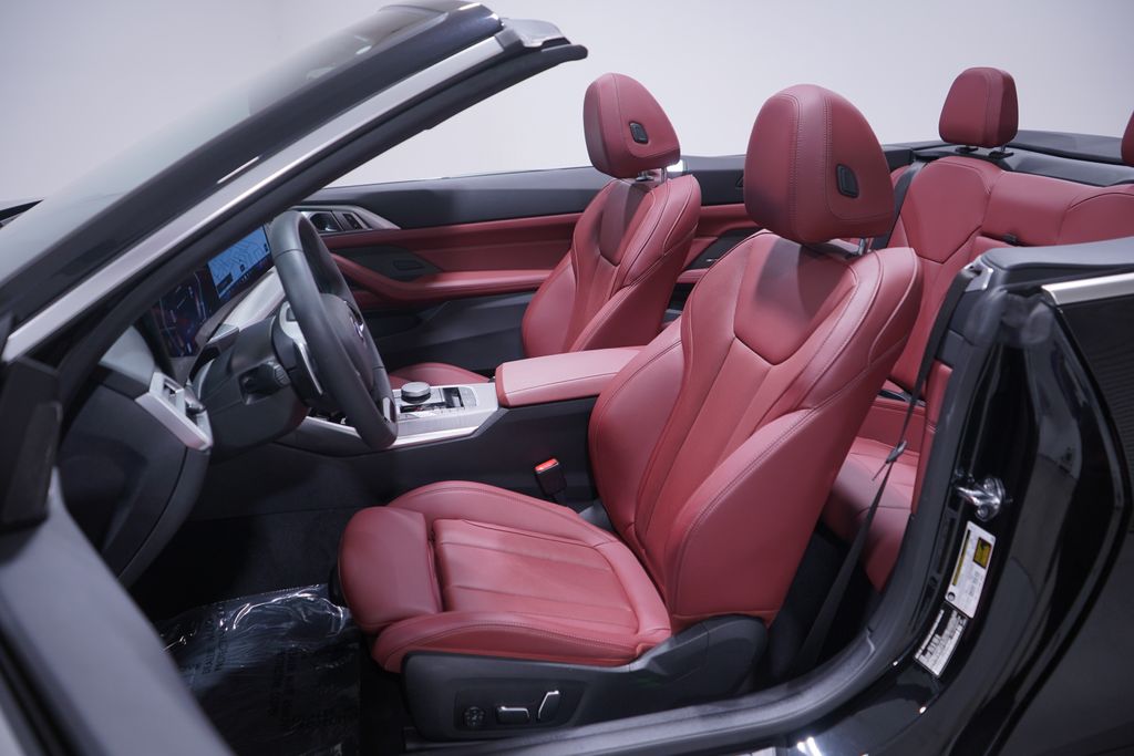 Thumbnail: 2025 BMW 4 Series - 11