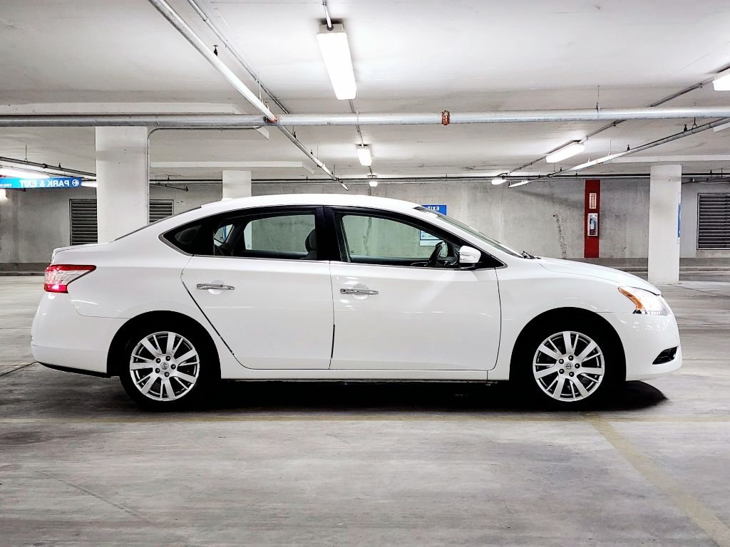 2013 Nissan Sentra SL 17