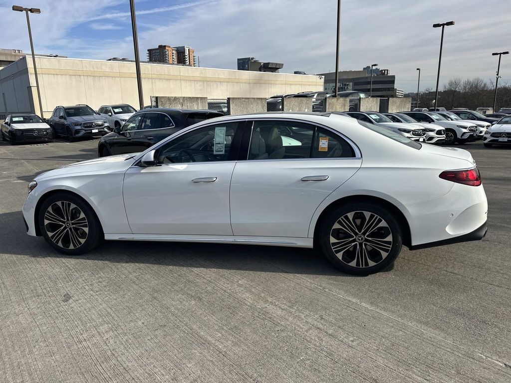 Thumbnail: 2026 Mercedes-Benz E-Class - 8