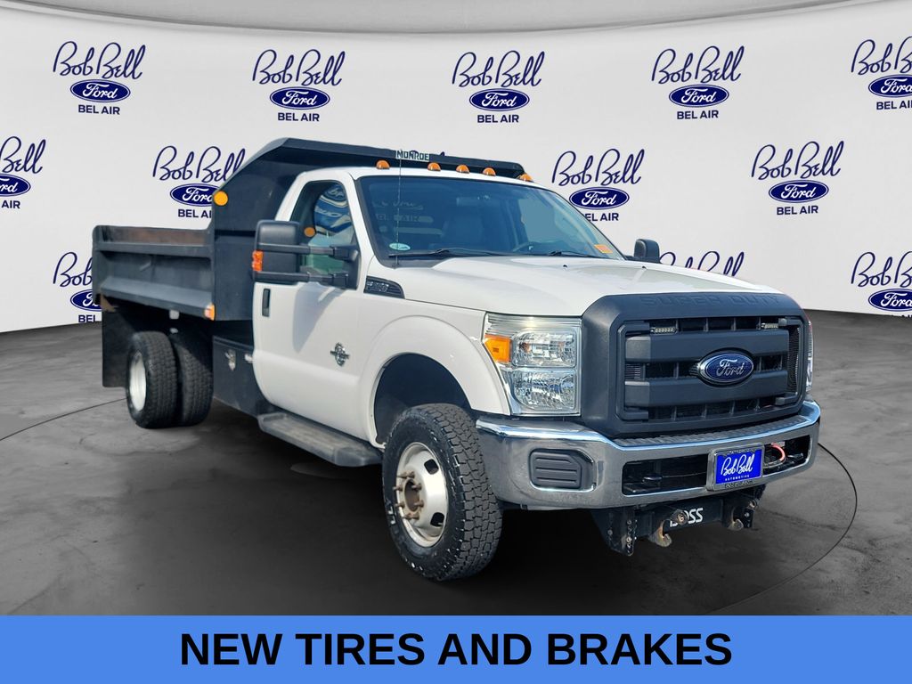 Oxford White 2012 Ford F-350 Super Duty Chassis XL DRW 4WD Pickup Truck Four-Wheel Drive 6-Speed Automatic Overdrive