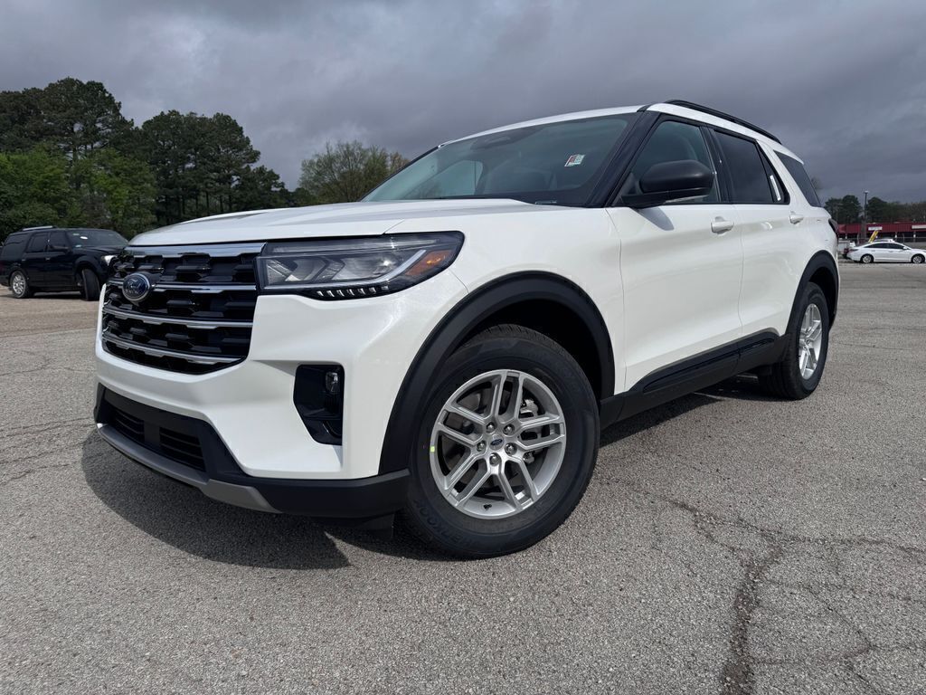 White 2026 Ford Explorer Active RWD SUV / Crossover Rear-Wheel Drive Automatic
