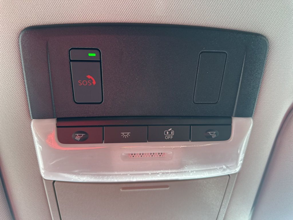 2025 Everest White Pearl Tricoat Nissan Pathfinder SL FWD SUV
