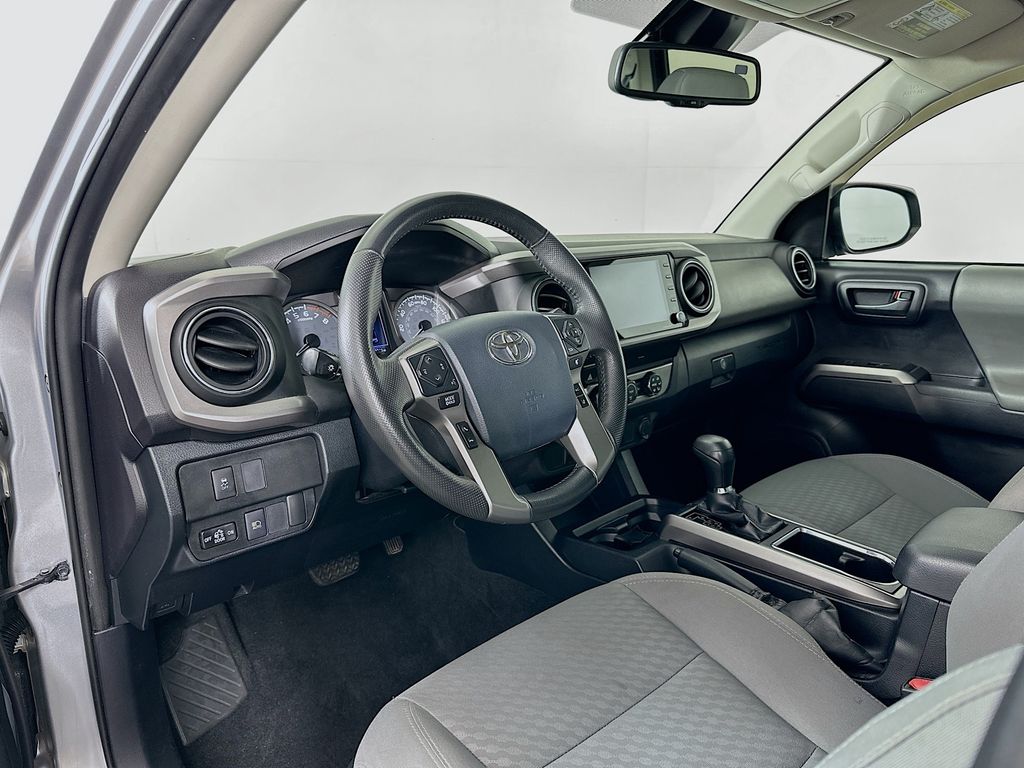 Thumbnail: 2020 Toyota Tacoma - 9