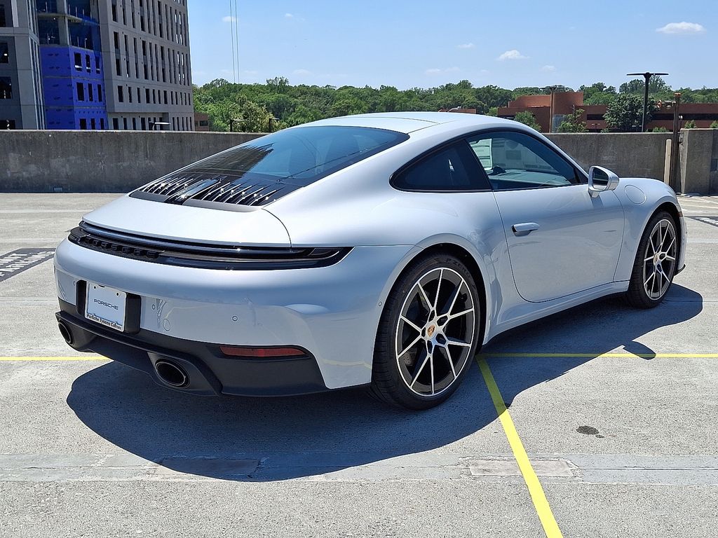 Thumbnail: 2025 Porsche 911 - 8