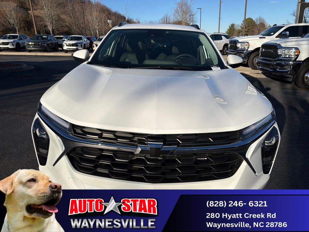 new 2025 Chevrolet Trax car, priced at $23,965