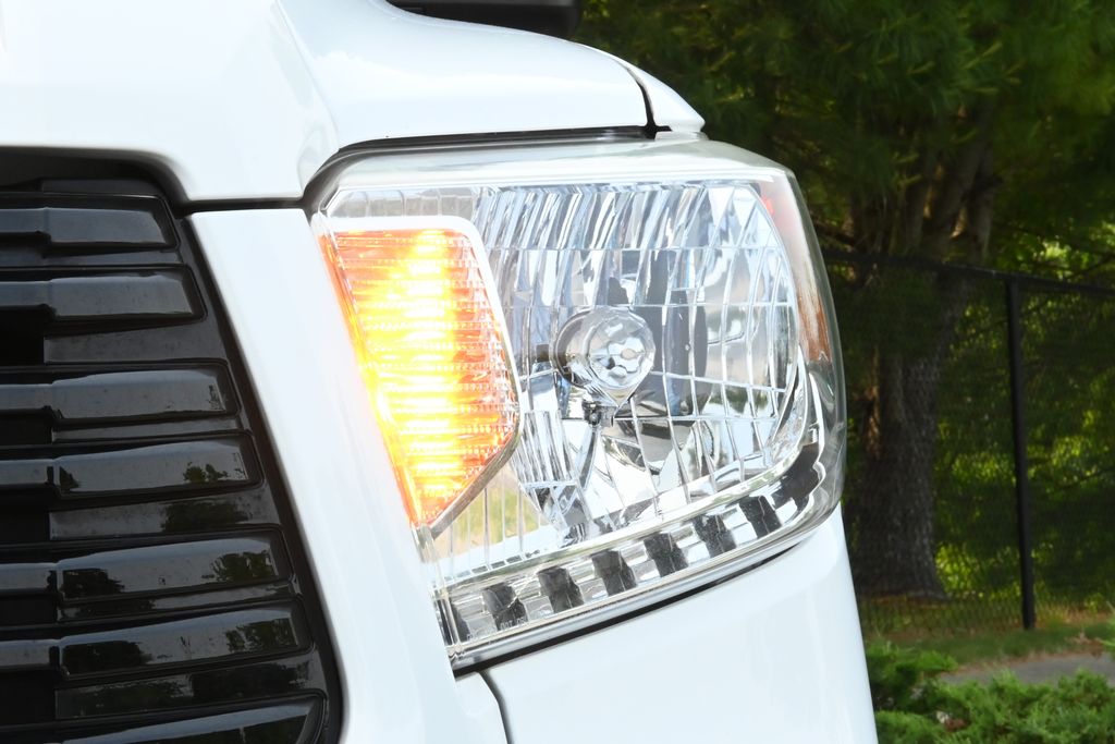 2017 Toyota Tundra Limited 12