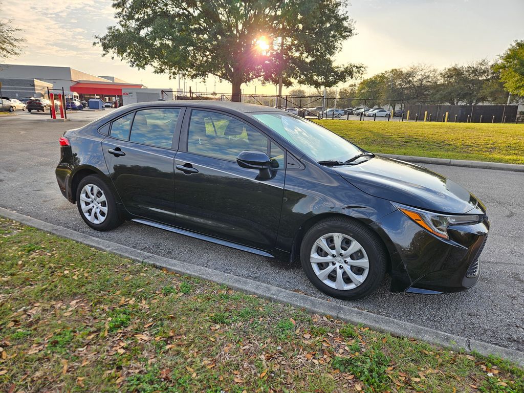 2022 Toyota Corolla LE 7