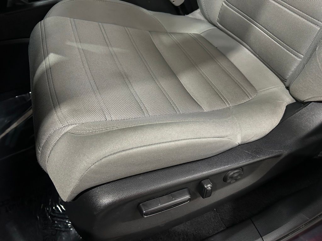 2019 Honda CR-V EX photo 17