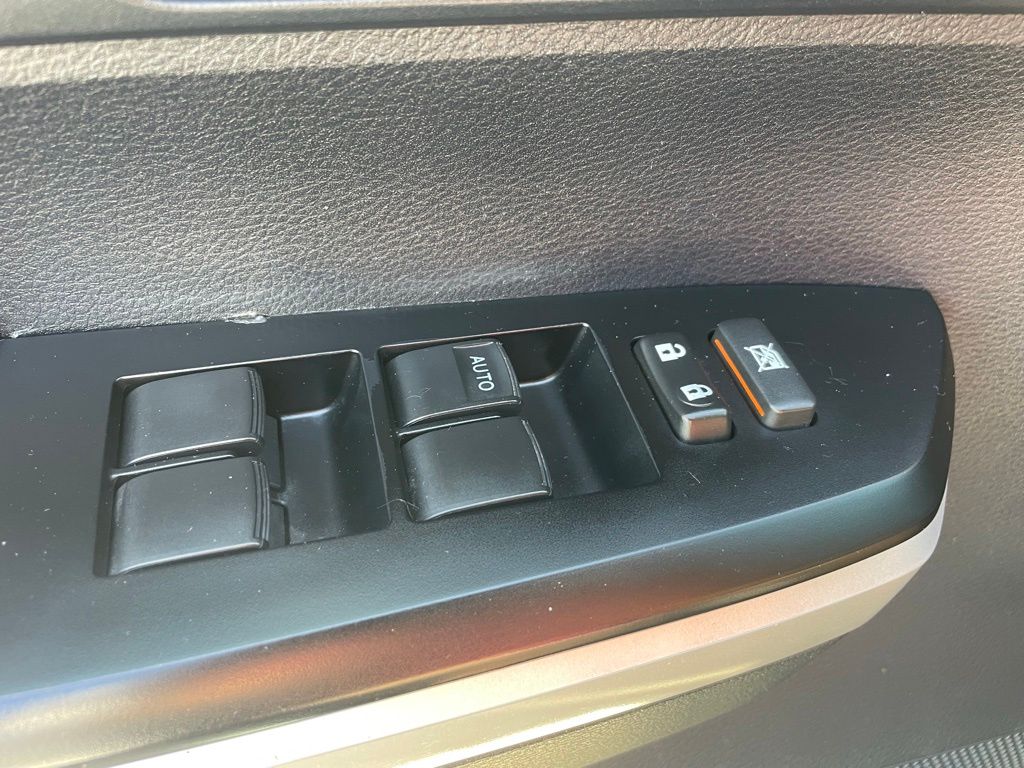 ToyotaTundra24