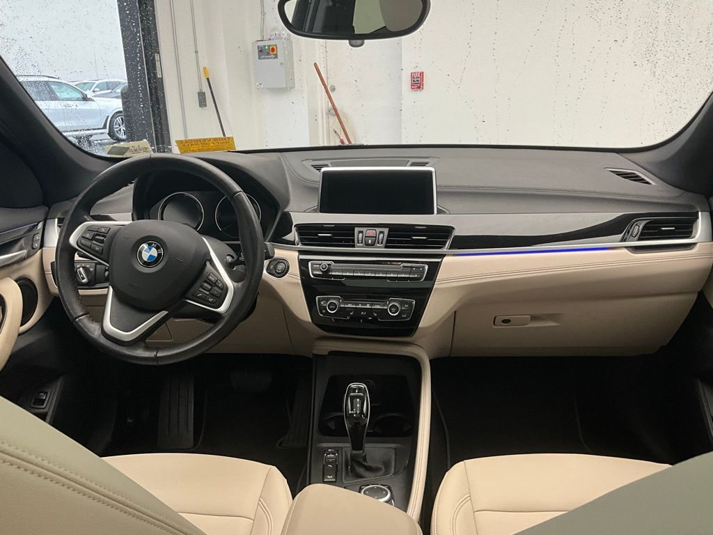 2021 BMW X1 xDrive28i 6