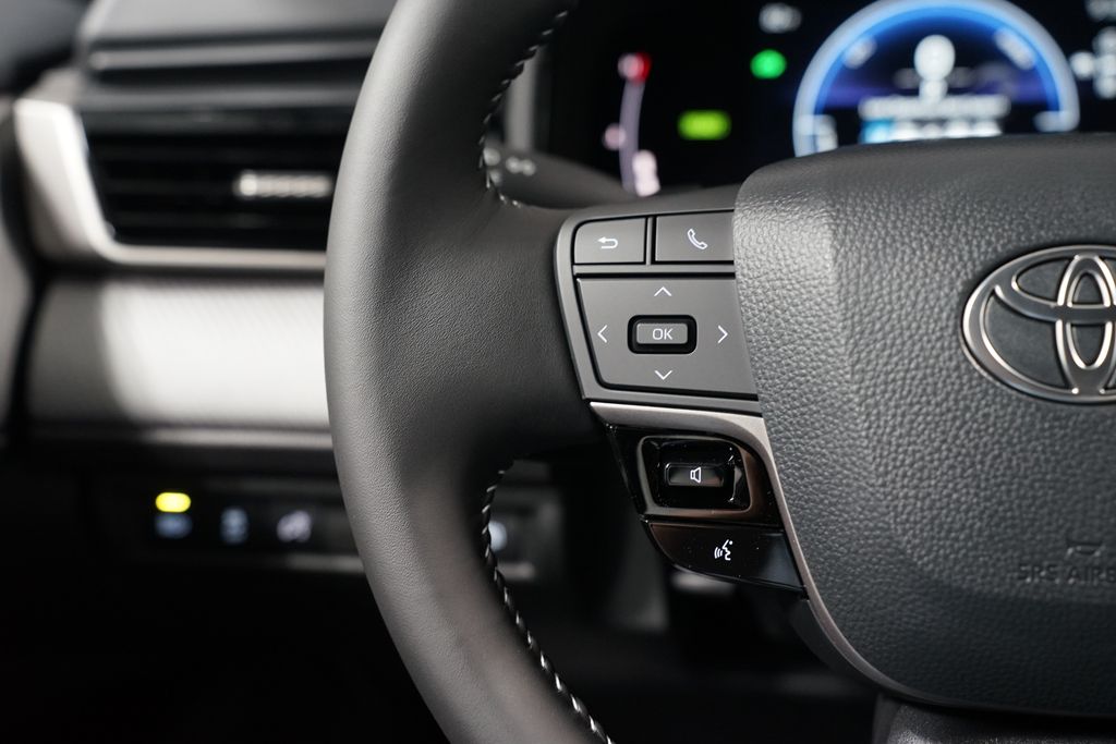 Thumbnail: 2026 Toyota Camry - 14