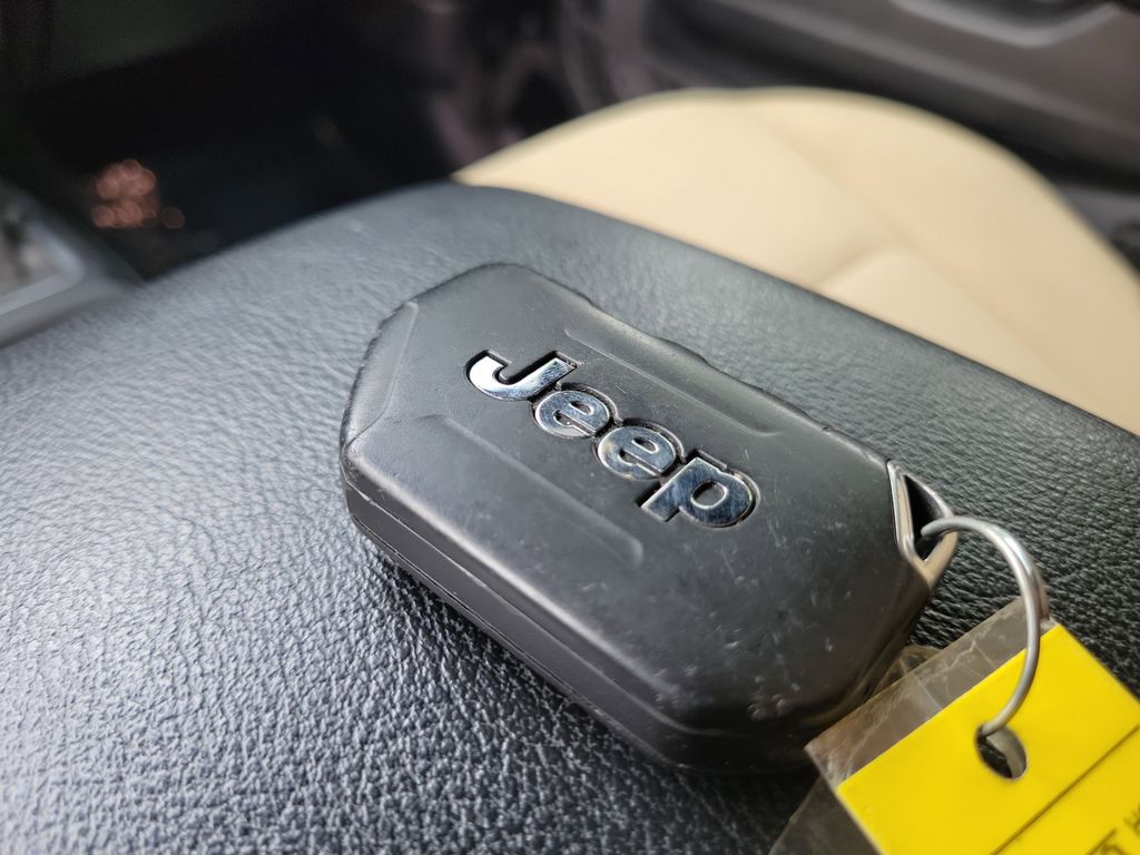 2020 Jeep Wrangler Unlimited Black and Tan - Photo 39
