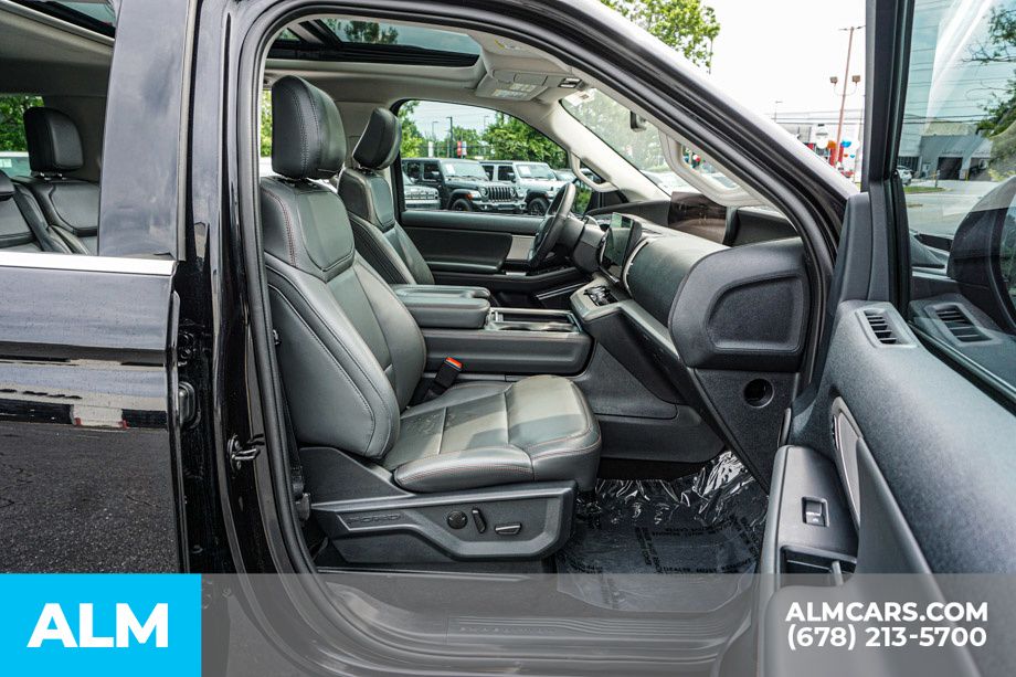 Used 2025 Black Ford Active image 25
