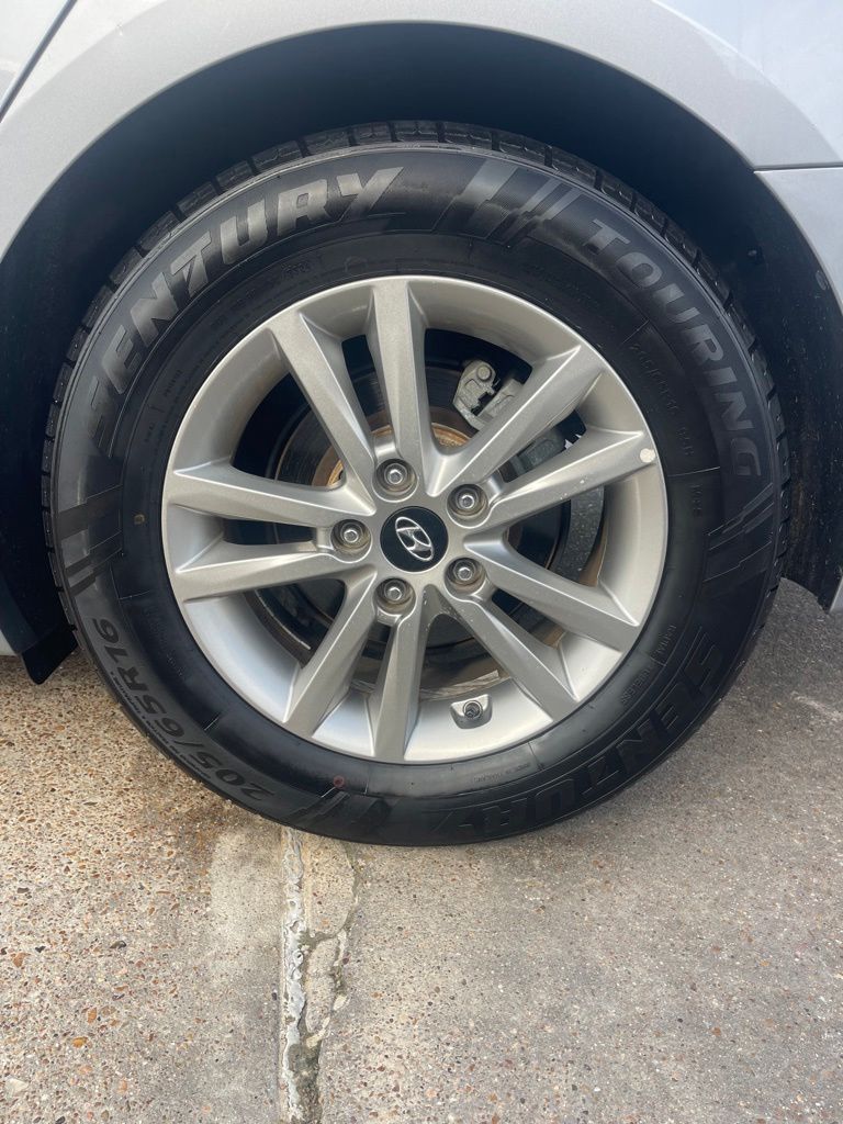 2017 Hyundai Sonata SE Gray at Don McGill Toyota