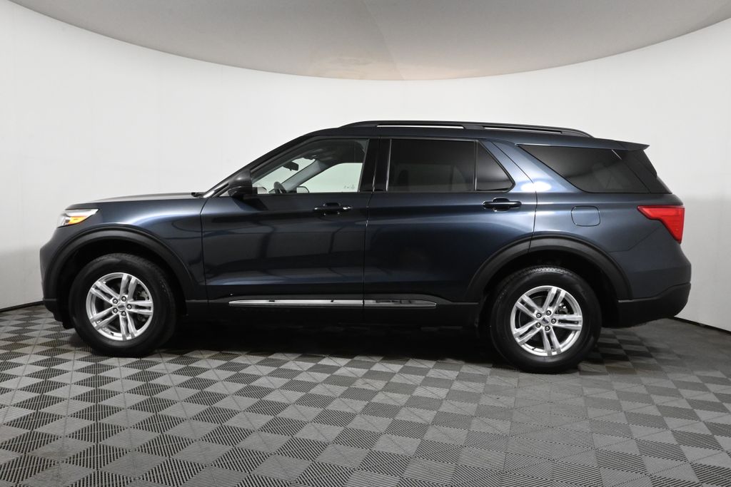 Thumbnail: 2022 Ford Explorer - 2