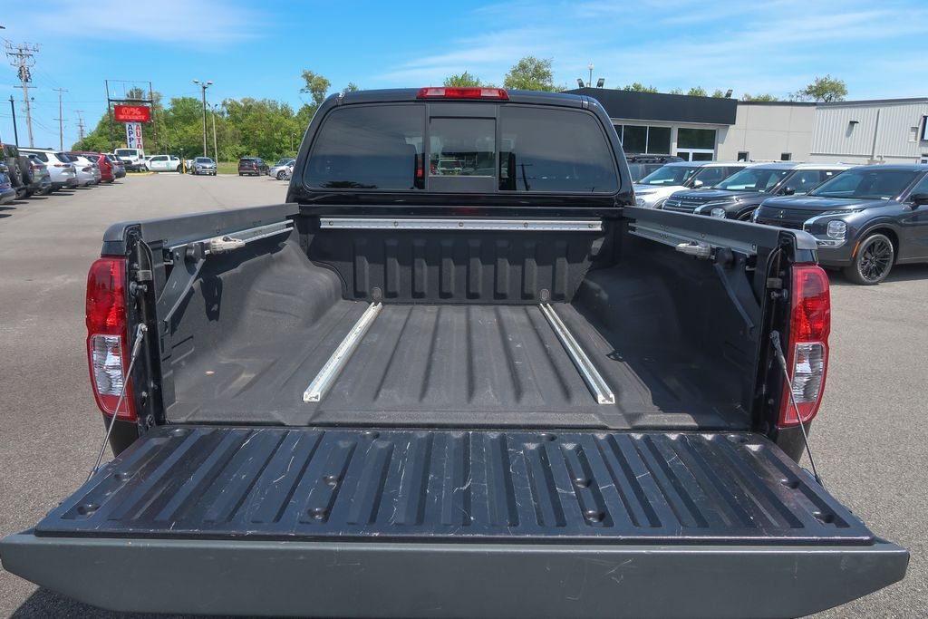 2020 Nissan Frontier Crew Cab SV 4x4