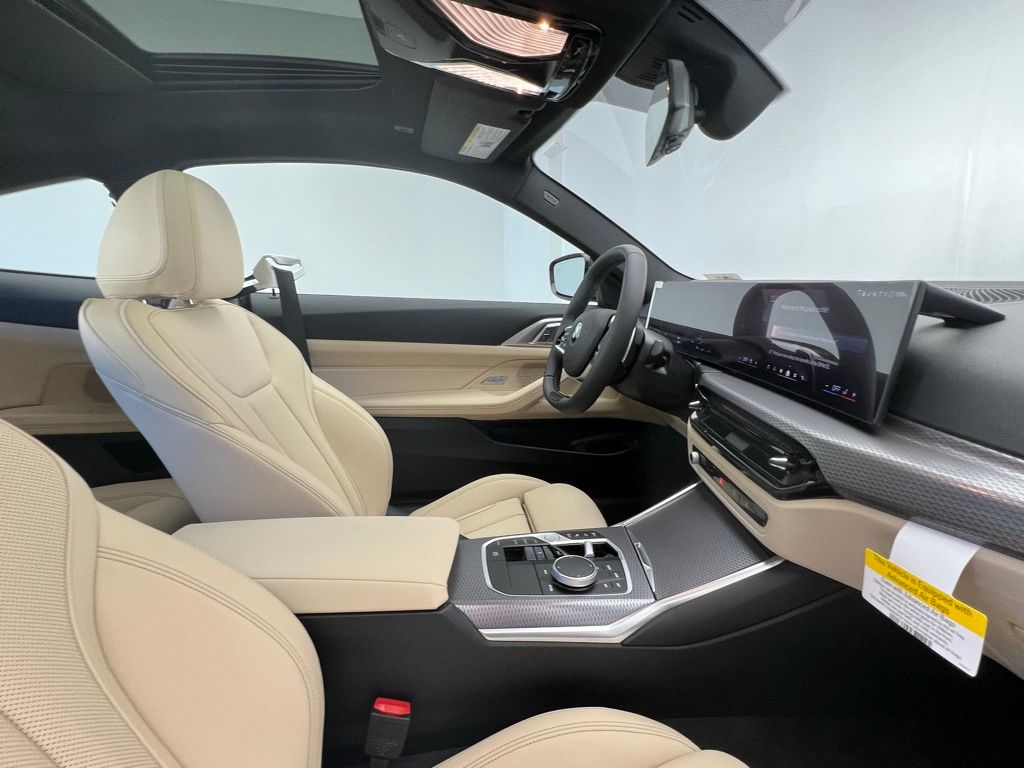 Thumbnail: 2026 BMW 4 Series - 6