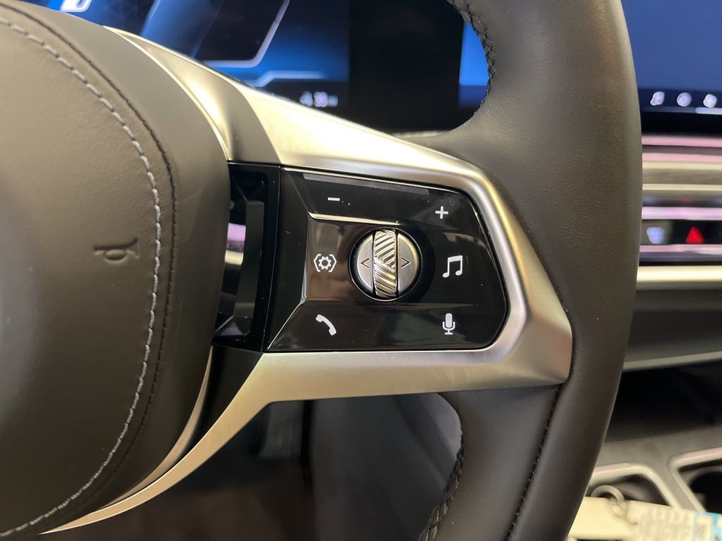 Thumbnail: 2024 BMW i7 - 15