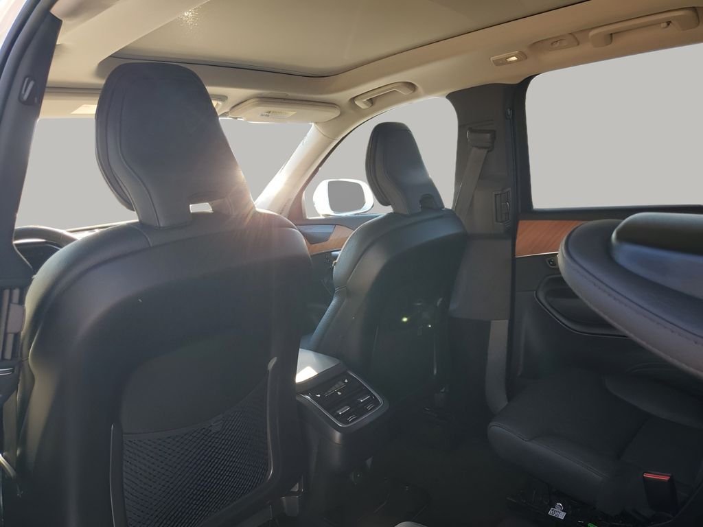 Used Car 2024 Volvo Xc90  B6 Plus Bright Theme 6-seater For Sale Under $40,000 In Austin, Texas