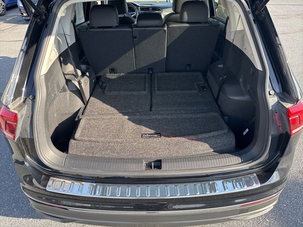 2023 Volkswagen Tiguan 2.0T SE Black at Sutliff Volkswagen
